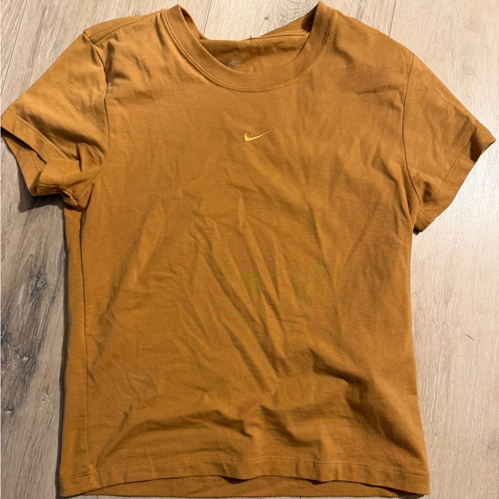 Nike Women's Mustard Short‎ Sleeve Tee